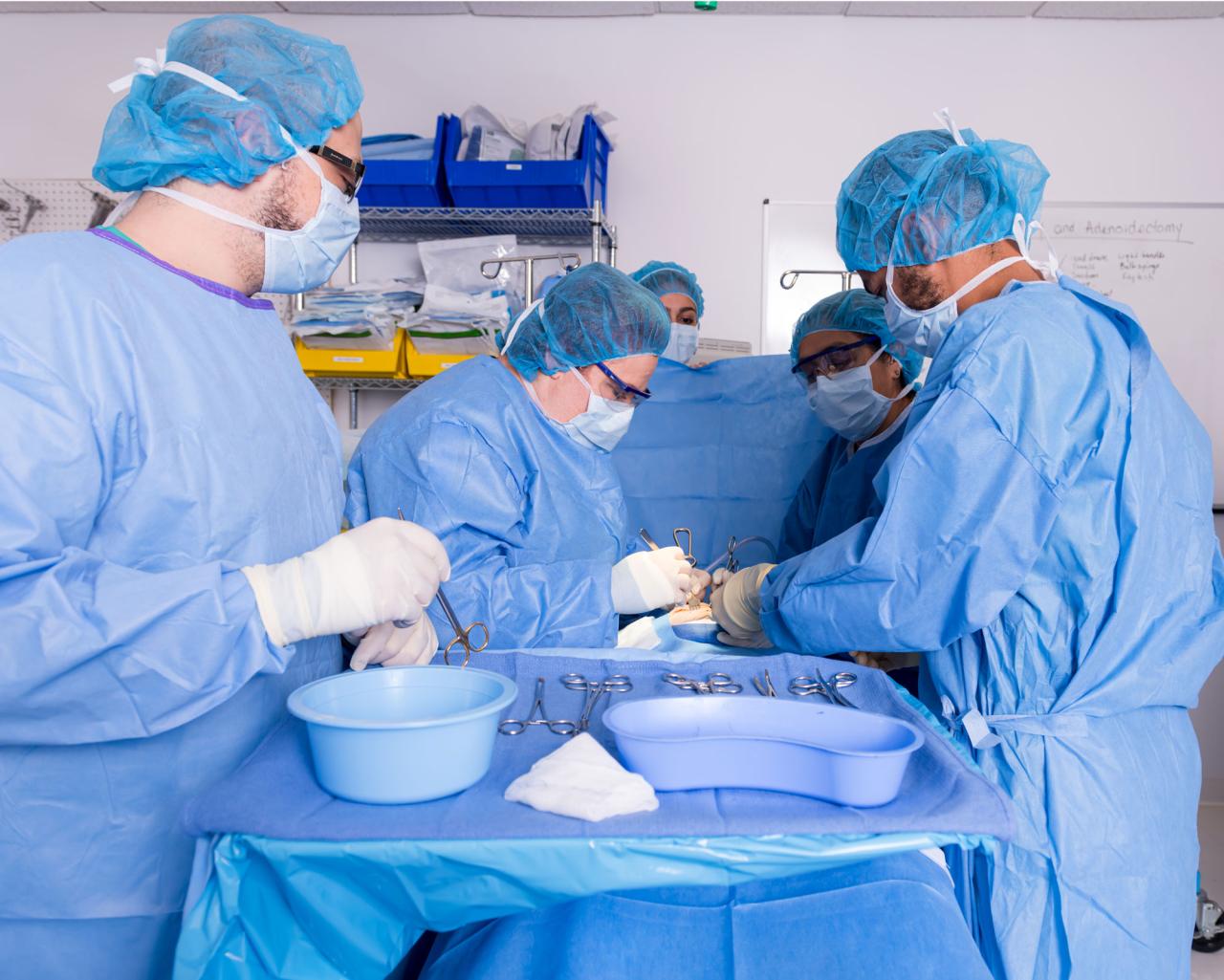 Accredited surgical tech programs near me with clinical rotations